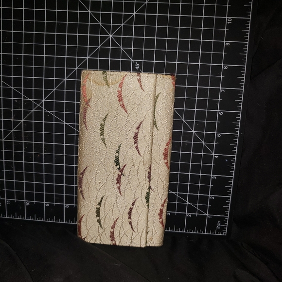 Rare Vintage 1970's Cream Silk Brocade Japanese Wallet by Shisedo - Picture 7 of 7